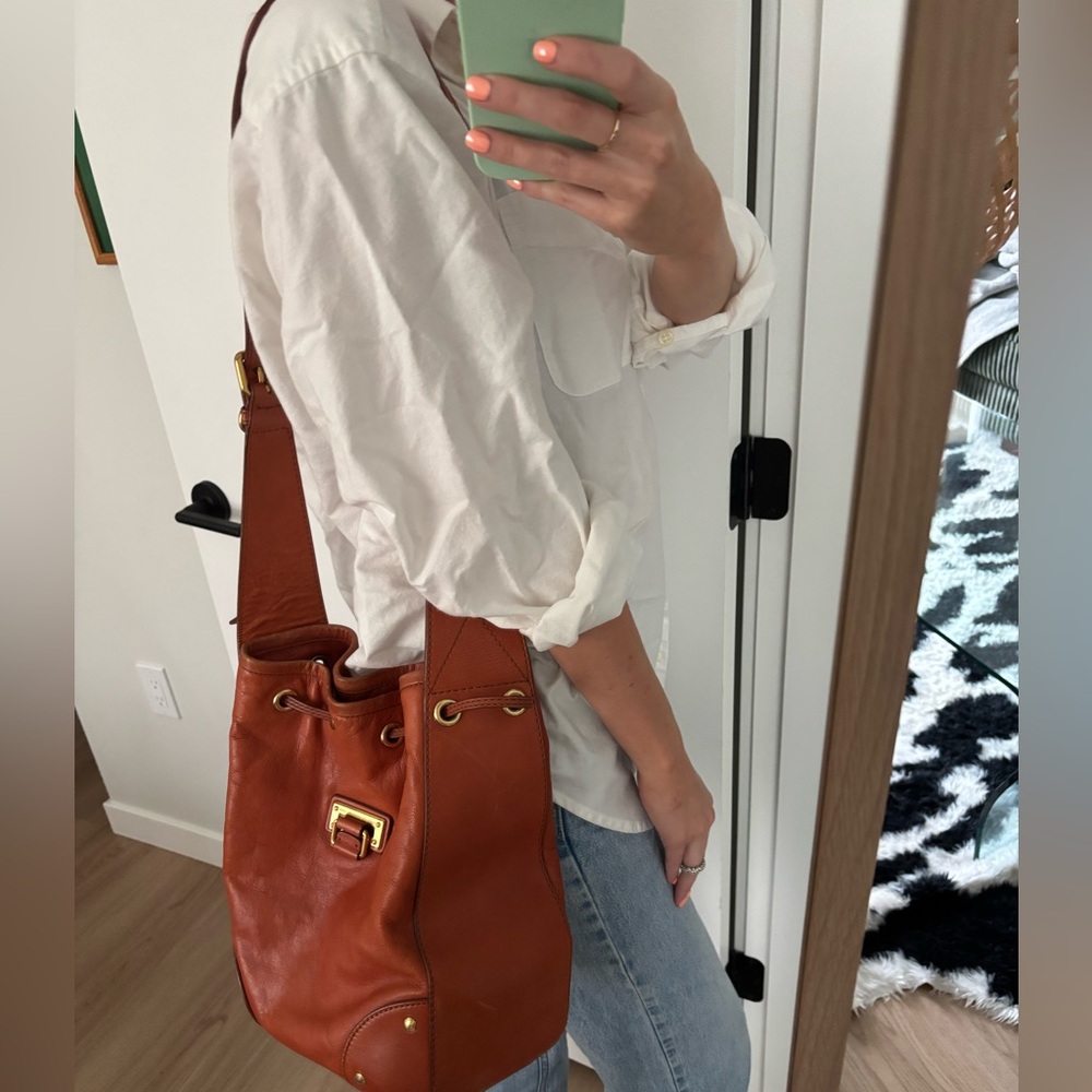 Marc Jacobs brown leather purse